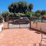 Сasa de vacaciones Domus De Peppe *